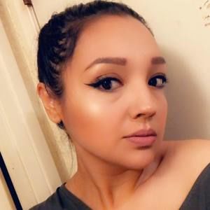 Meet your Posher, Perla